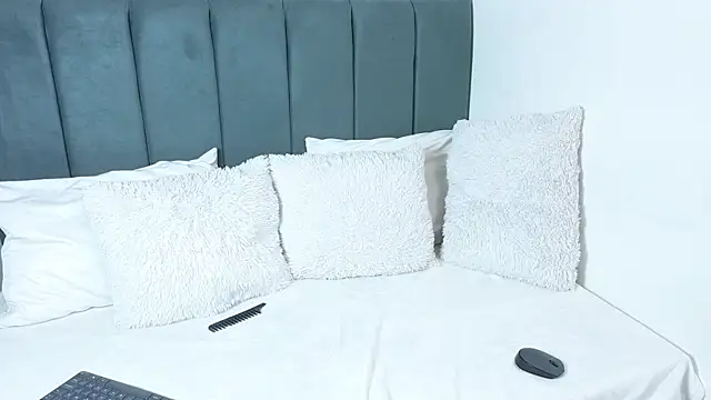 emma wilder  online show from 06.22.26