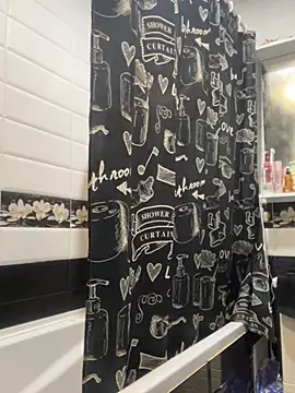 Snapshot of Shailadiess chatting on 02.23.26 Shailadiess online show from 02.23.26