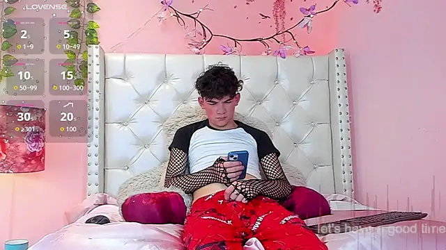 Snapshot of Philippsx chatting on 02.14.26 Philippsx online show from 02.14.26