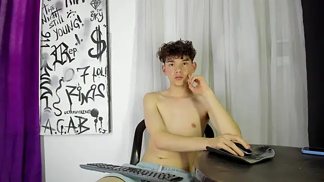 Snapshot of Philippsx chatting on 06.14.26 Philippsx online show from 06.14.26
