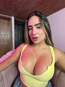 Snapshot of Miilana_ chatting on 06.24.26 Miilana online show from 06.24.26
