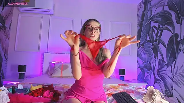 Hada Magica online show from 03.14.26