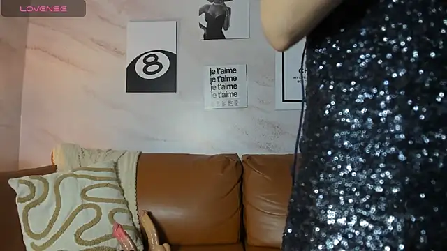 Snapshot of Hada_Magica chatting on 04.19.26 Hada Magica online show from 04.19.26