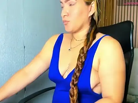 Jhoselinee online show from 02.25.26