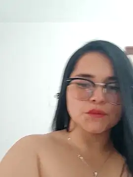 Vickyloney  online show from 02.11.26