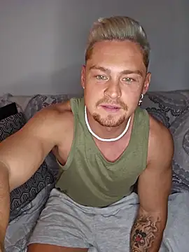 Snapshot of EddyRise- chatting on 02.20.26 EddyRise- online show from 02.20.26