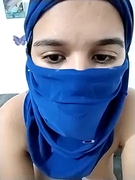 Snapshot of sarah_Dau chatting on 03.04.26 sarah Dau online show from 03.04.26