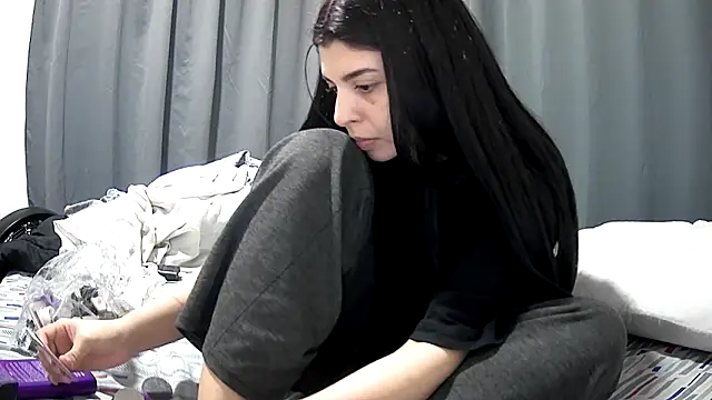 Snapshot of violetazein7 chatting on 05.03.26 violetazein7 online show from 05.03.26