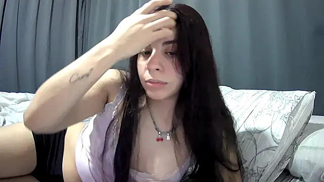Snapshot of violetazein7 chatting on 05.27.26 violetazein7 online show from 05.27.26