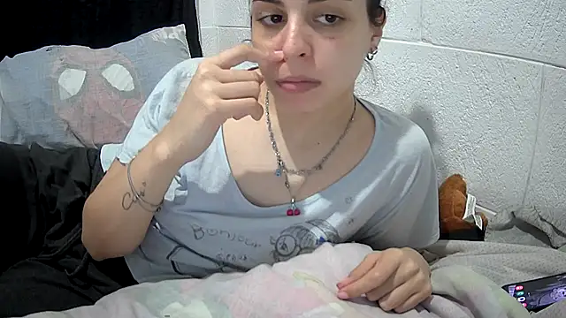 Snapshot of violetazein7 chatting on 07.12.26 violetazein7 online show from 07.12.26