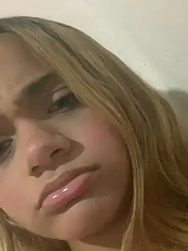 Snapshot of ayla0881 chatting on 02.14.26 ayla0881 online show from 02.14.26