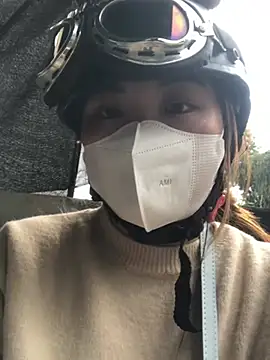 Snapshot of newbaby1 chatting on 02.13.26 newbaby1 online show from 02.13.26