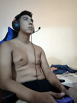 Snapshot of mamichula266 chatting on 03.03.26 mamichula266 online show from 03.03.26