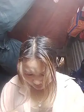 Snapshot of bany-lee chatting on 02.21.26 bany-lee online show from 02.21.26