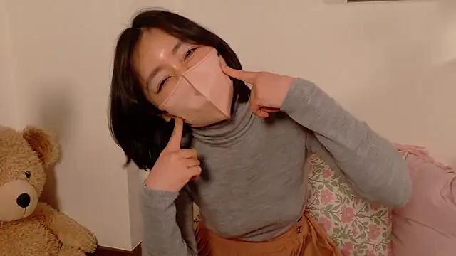 Snapshot of Mochi-Momo chatting on 03.01.26 Mochi-Momo online show from 03.01.26