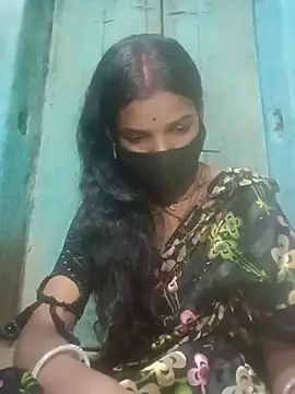 Snapshot of Desi_Couple_P chatting on 06.25.26 Desi Couple P online show from 06.25.26