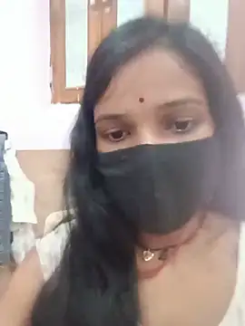Snapshot of Desi_Couple_P chatting on 07.05.26 Desi Couple P online show from 07.05.26