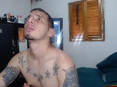 Snapshot of HotSinlge chatting on 02.14.26 HotSinlge online show from 02.14.26