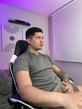  robertobaggioo online show from 03.13.26