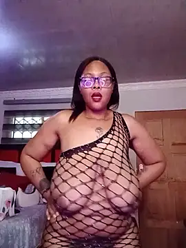 Snapshot of ShantelBootyBoobs chatting on 06.28.26 ShantelBootyBoobs online show from 06.28.26