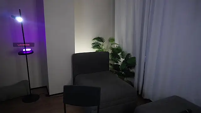 ClarineCasebolt online show from 04.19.26