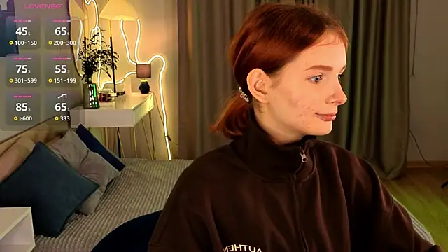 Snapshot of Vixaria chatting on 02.27.26 Vixaria online show from 02.27.26