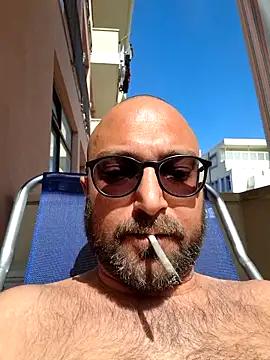 Snapshot of cetriolino chatting on 04.18.26 cetriolino online show from 04.18.26