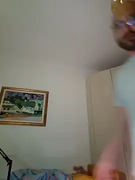 Snapshot of cetriolino chatting on 04.19.26 cetriolino online show from 04.19.26