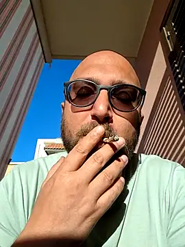 Snapshot of cetriolino chatting on 04.21.26 cetriolino online show from 04.21.26