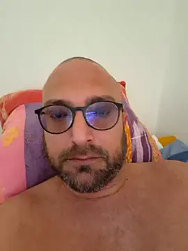 Snapshot of cetriolino chatting on 04.26.26 cetriolino online show from 04.26.26