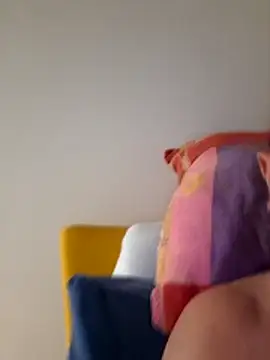 Snapshot of cetriolino chatting on 04.26.26 cetriolino online show from 04.26.26