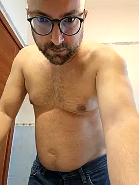 Snapshot of cetriolino chatting on 05.16.26 cetriolino online show from 05.16.26