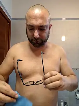 Snapshot of cetriolino chatting on 05.27.26 cetriolino online show from 05.27.26