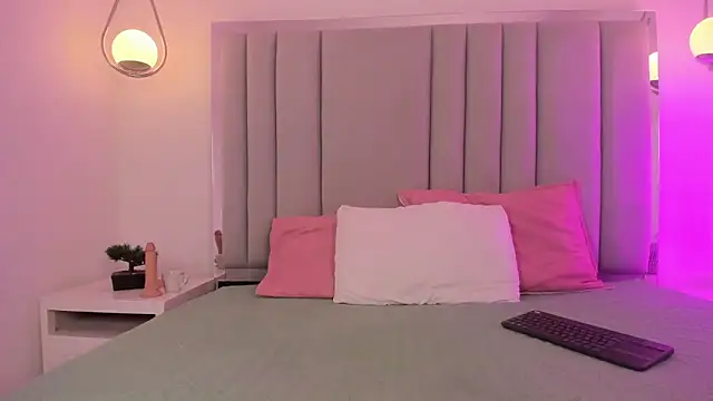 Snapshot of Alina_Bond chatting on 03.03.26 Alina Bond online show from 03.03.26