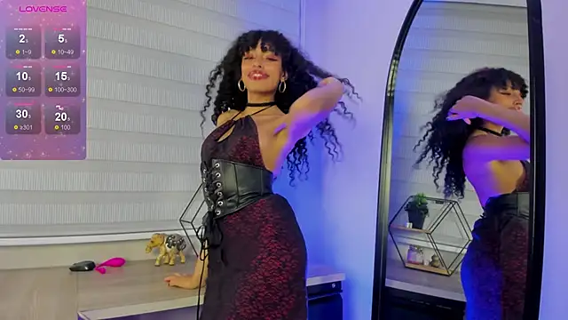 Snapshot of Tamia_25 chatting on 04.30.26 Tamia 25 online show from 04.30.26