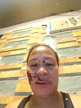 squirtshantal online show from 11.24.25