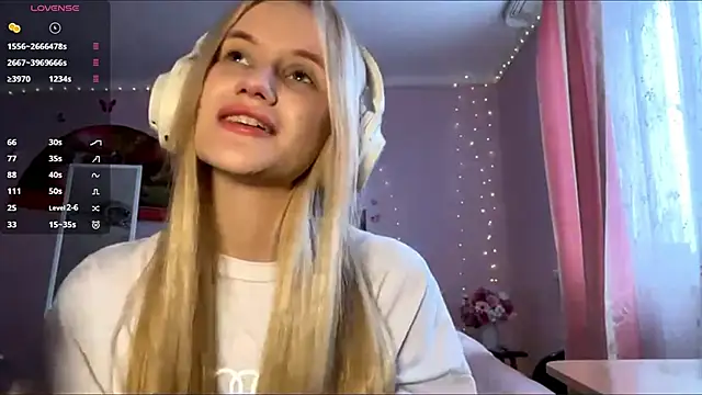 Snapshot of MelissaZaria chatting on 02.15.26 MelissaZaria online show from 02.15.26