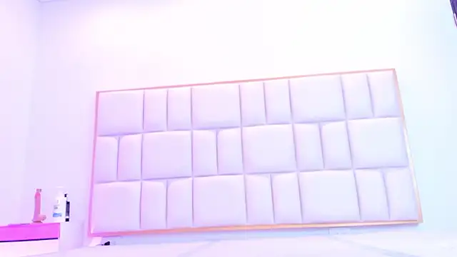 Snapshot of Violetta-foxx chatting on 03.02.26 Violetta-foxx online show from 03.02.26