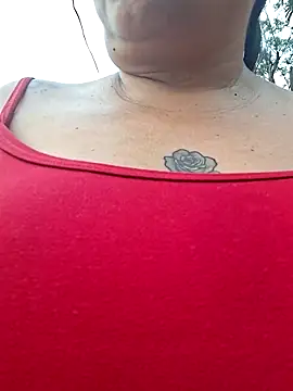 Snapshot of Juli_Powl chatting on 02.13.26 Juli Powl online show from 02.13.26