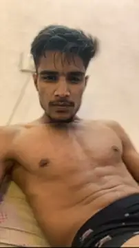 Snapshot of kaushikhotty chatting on 04.19.26 kaushikhotty online show from 04.19.26