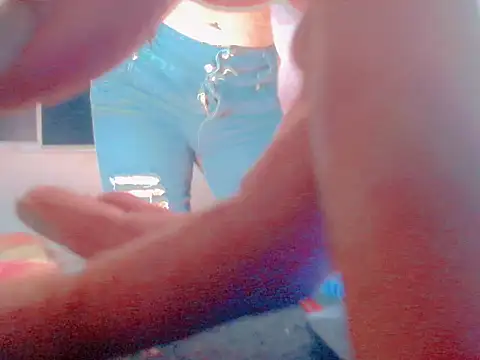 Snapshot of latinhott23 chatting on 06.19.26 latinhott23 online show from 06.19.26