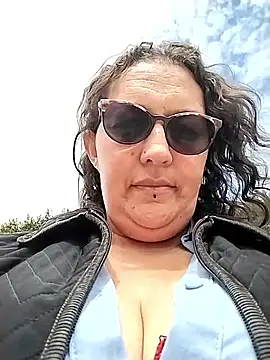 Snapshot of _Saraqueen chatting on 02.20.26 Saraqueen online show from 02.20.26