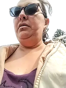  Saraqueen online show from 03.03.26