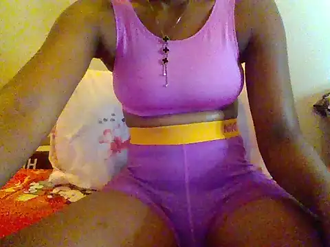 Snapshot of Lunateddy chatting on 02.21.26 Lunateddy online show from 02.21.26