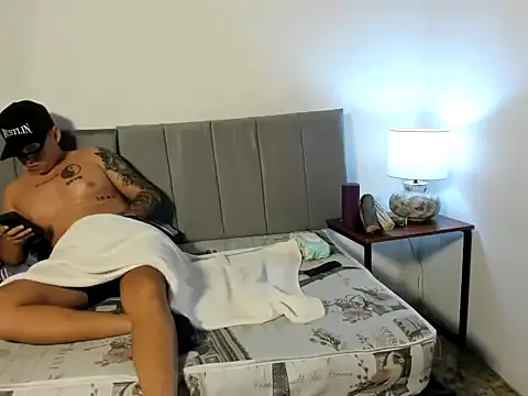 Snapshot of JoelPollas chatting on 02.12.26 JoelPollas online show from 02.12.26