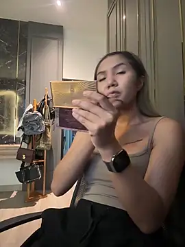 Snapshot of Alittleasaingirl chatting on 05.19.26 Alittleasaingirl online show from 05.19.26