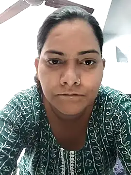 Anushka Singh0 online show from 04.17.26