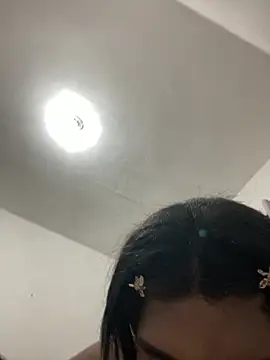 Snapshot of lulusexyy chatting on 06.17.26 lulusexyy online show from 06.17.26