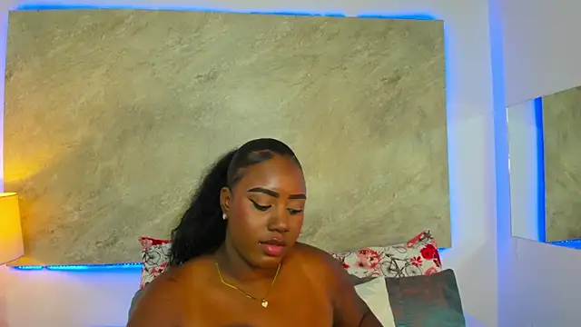 laia fisher  online show from 03.18.26