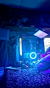 Snapshot of issyamazin chatting on 02.26.26 issyamazin online show from 02.26.26